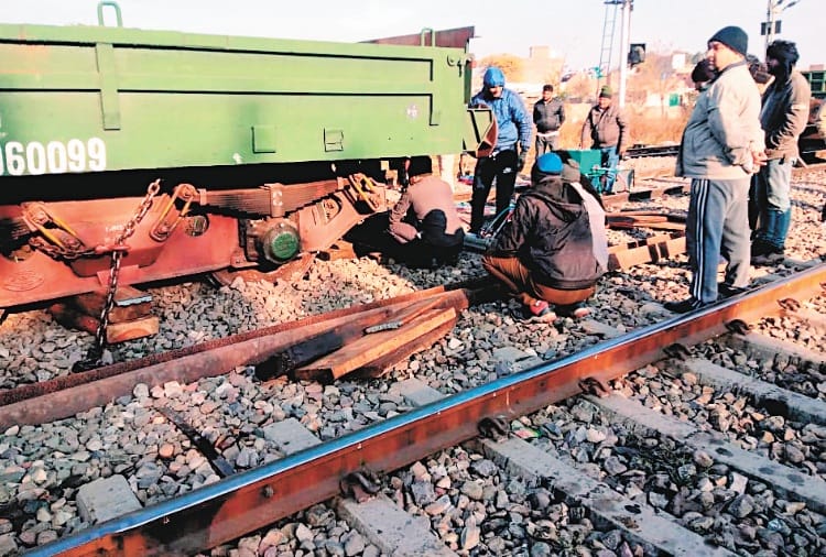 the goods train's wheel comes down again from the railway line in Kurali