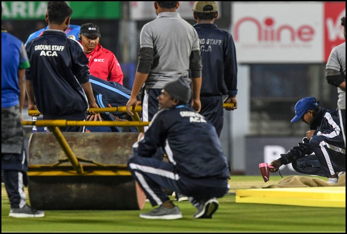 IND Vs SL, 1st T20I: Worlds Richest Cricket Board BCCI Uses Hair Dryer And Steam Iron