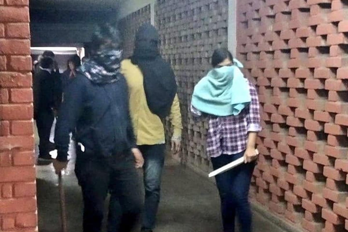 Police claim, server was not faulty in JNU on the day of violence