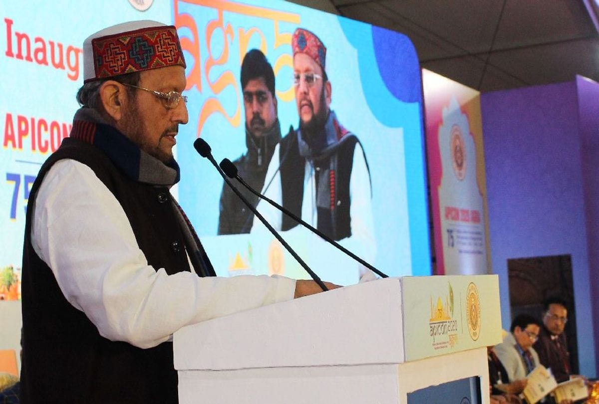 minister suresh khanna said 1.55 lakh doctors shortage in uttar pradesh