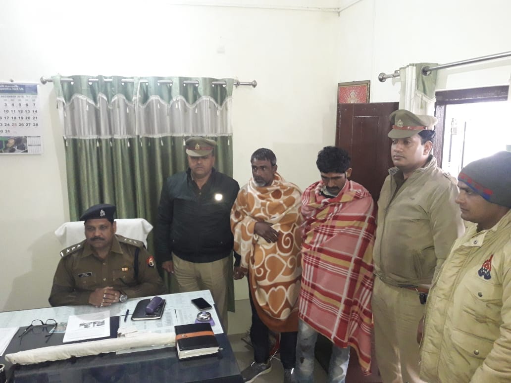 This is the UP police: Only 560 rupees recovered in stolen revelations in five shops