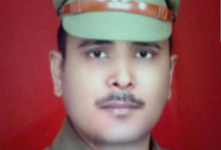 sub inspector died in suspicious circumstances in lucknow