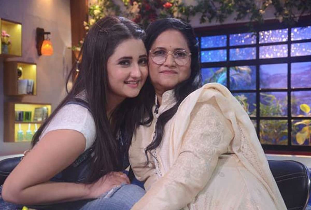 bigg boss 13 rashami desai mother rasila blast on mahira sharma mother sania bedroom comment