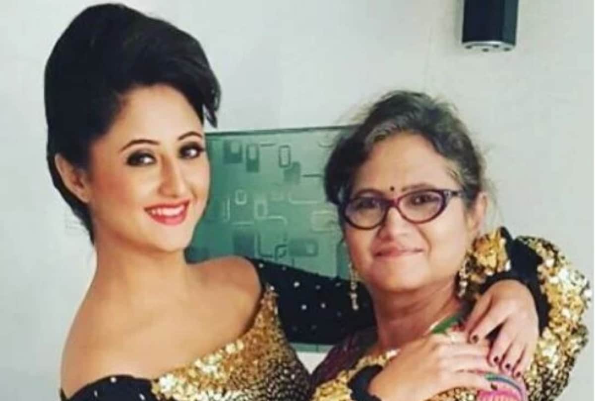 bigg boss 13 rashami desai mother rasila blast on mahira sharma mother sania bedroom comment