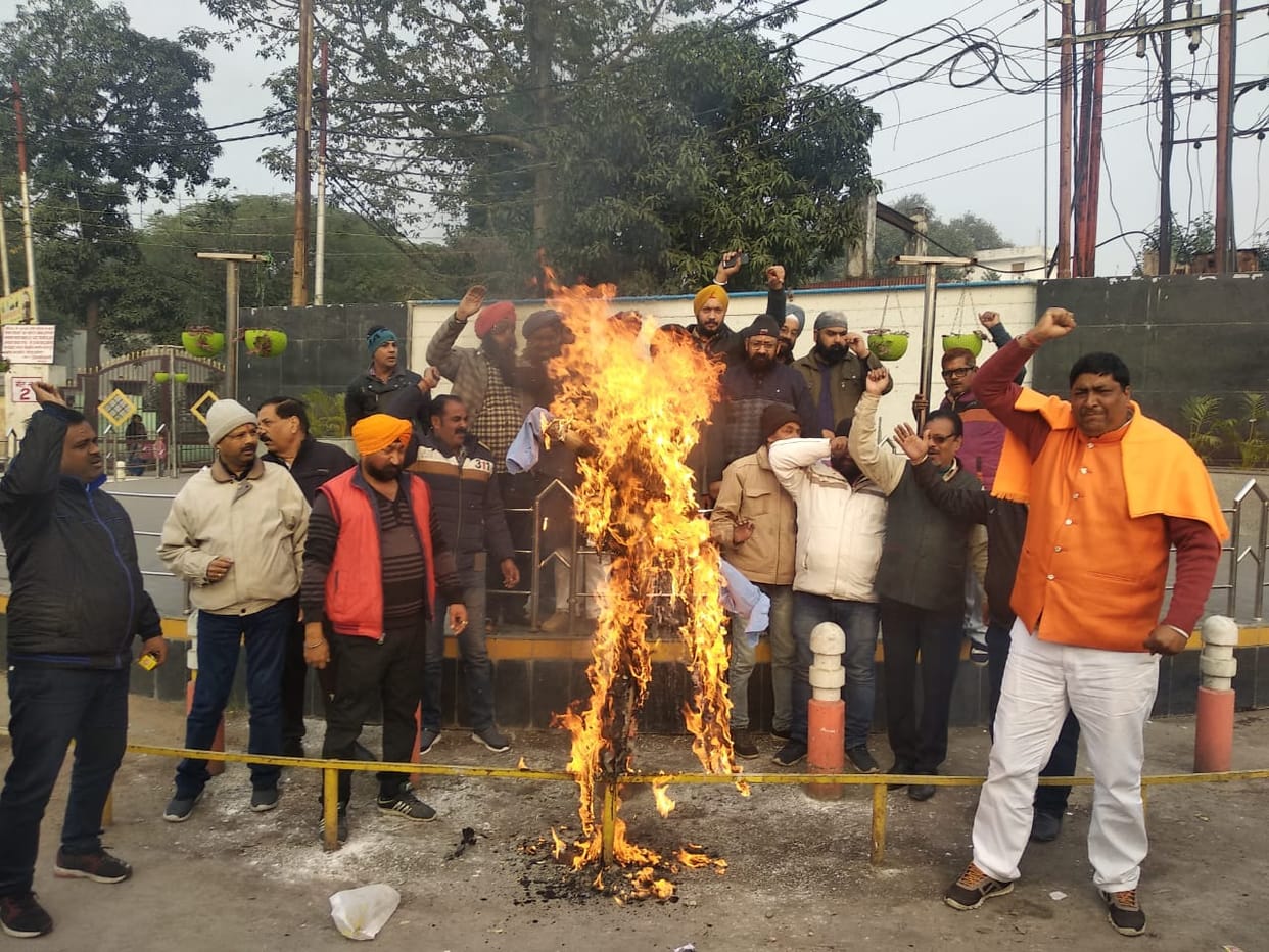 sikh community protest against pilgrims attack at nankana sahib