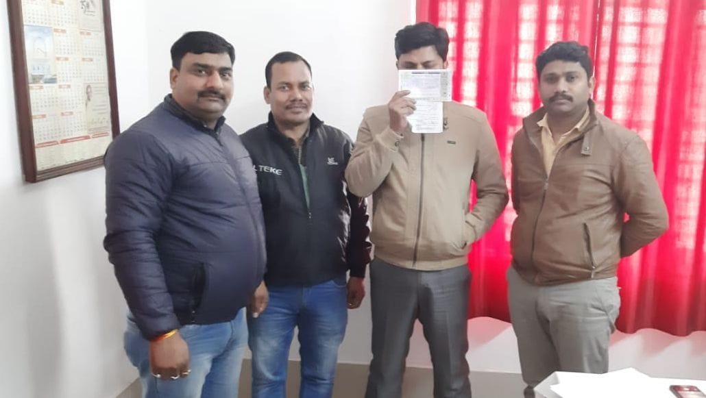 post office clerk arrest in blackmailing