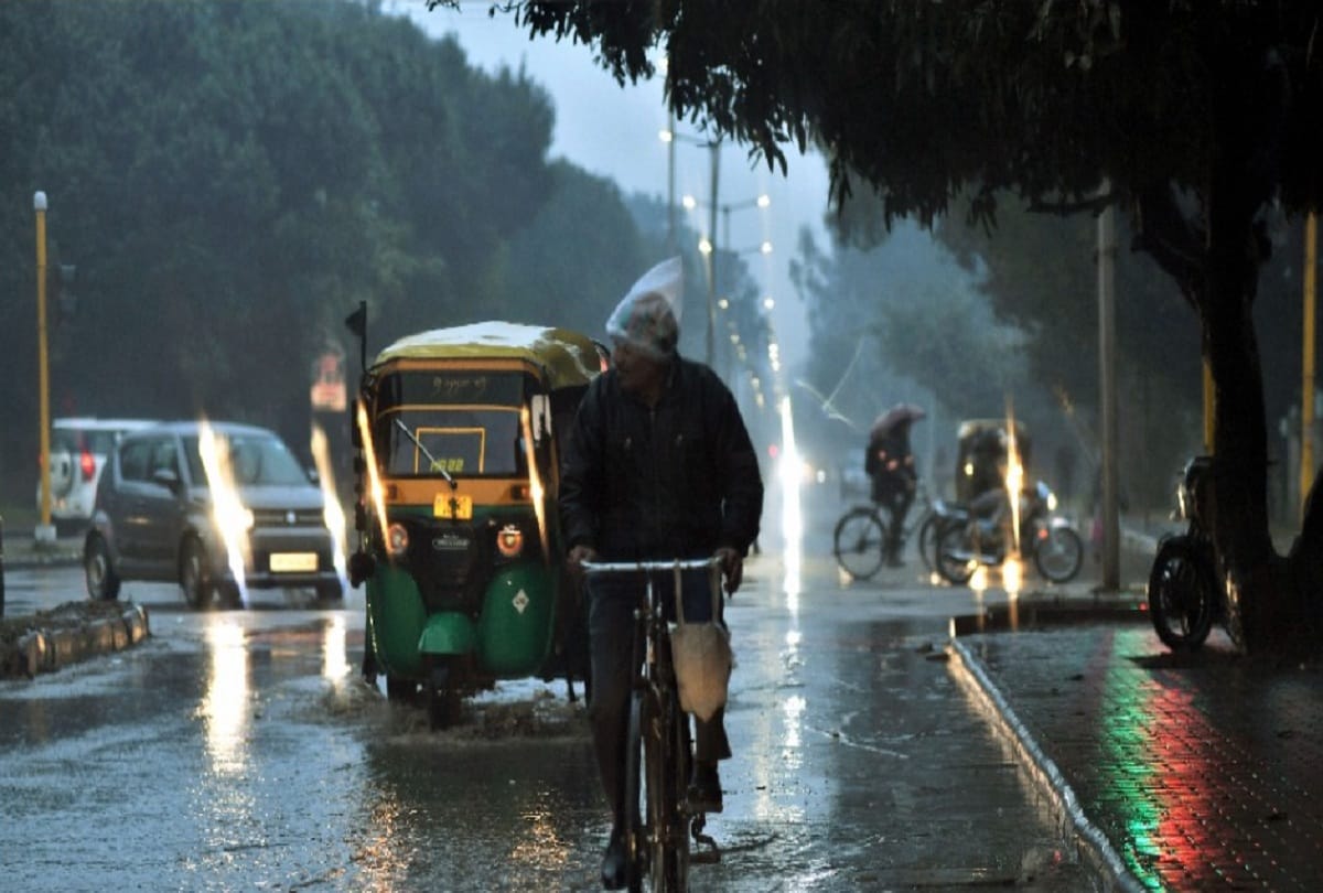 Delhi Weather Today Delhi NCR weather updates temperature goes down with light rainfall