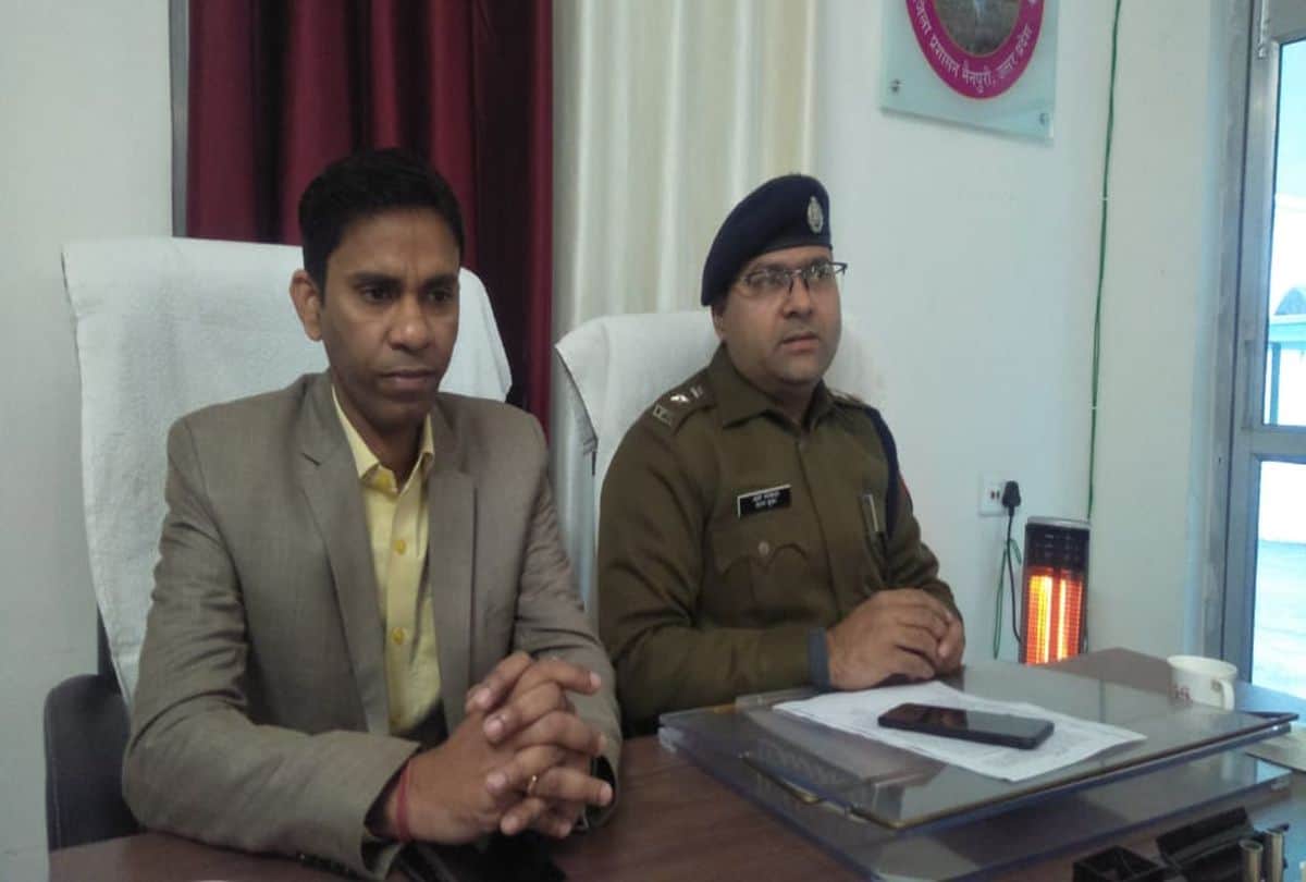 Love Couple Reach Sp Office Says For Marriage