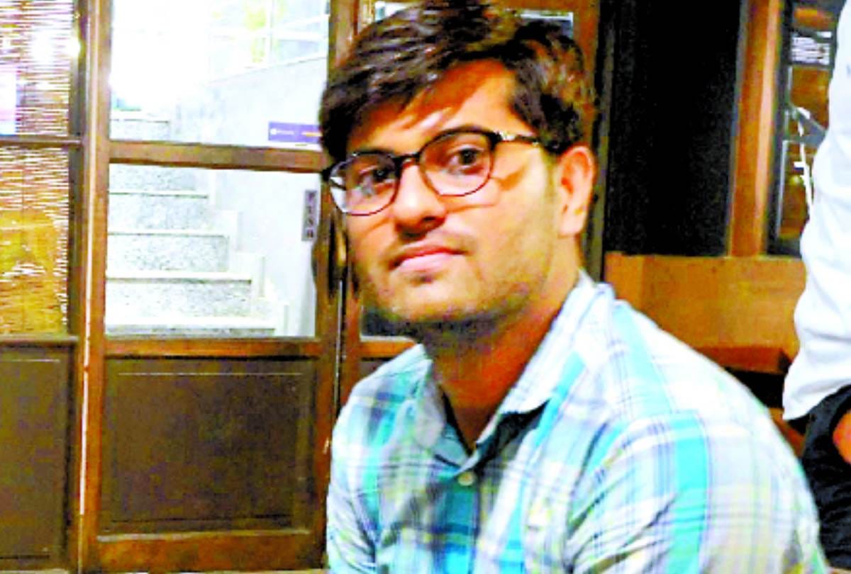 students are taking online help for their studies