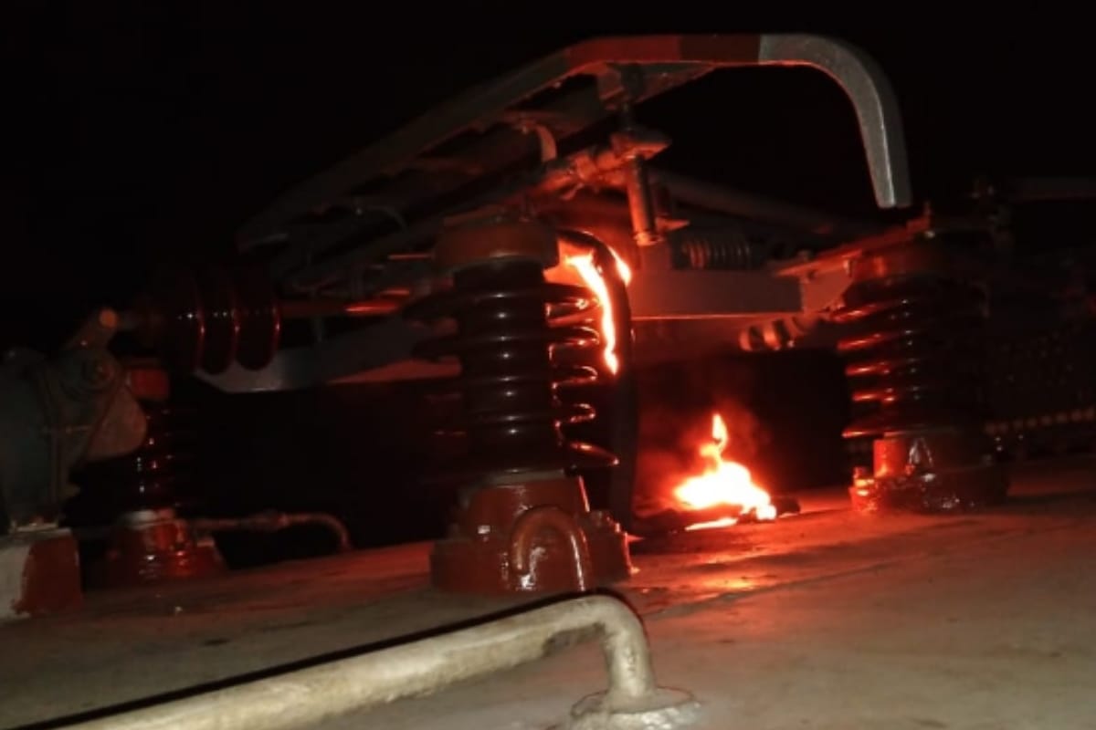 Fire broke out due to brake jam in wheel of Panvel Express