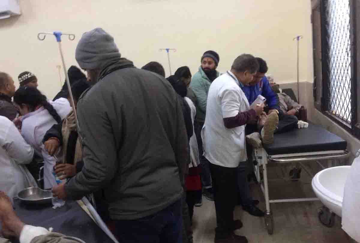 two mini bus Collision in reasi jammu kashmir, mata vaishno devi pilgrims injured