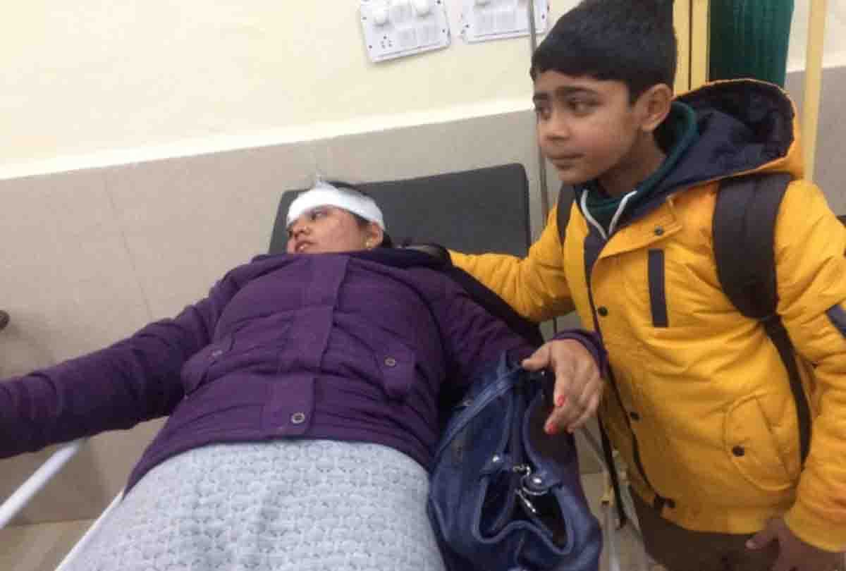 two mini bus Collision in reasi jammu kashmir, mata vaishno devi pilgrims injured