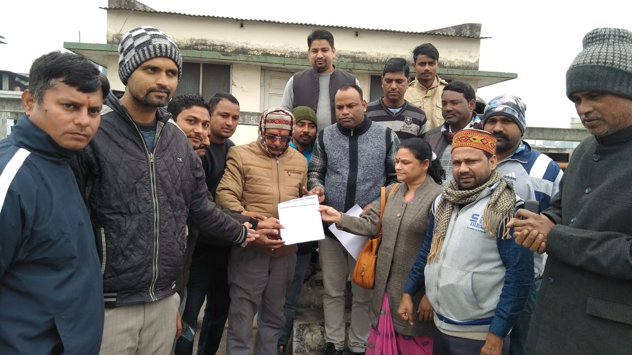 Councilors locked lock in the head of the municipality