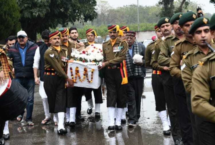 Last farewell of Lieutenant General Prem Nath Hoon with military honors