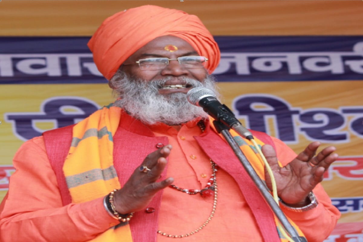 Sakshi Maharaj attacked on Congress