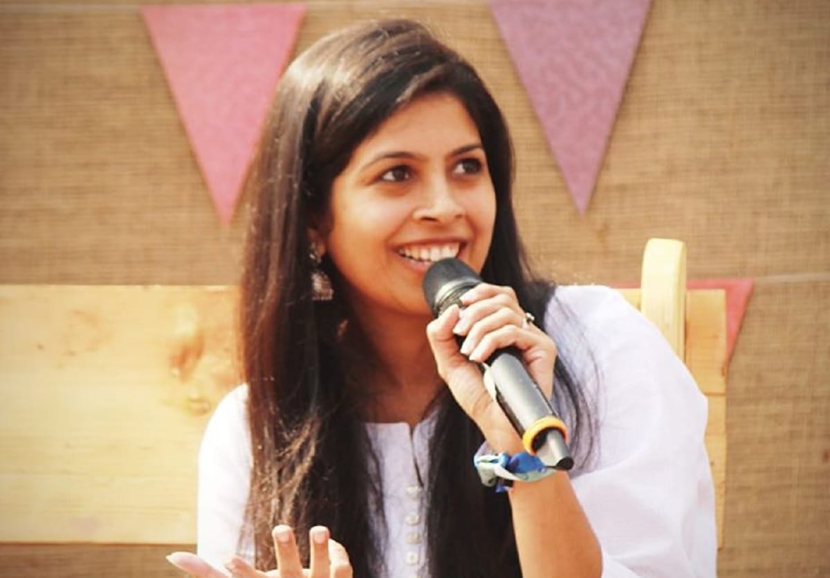 JNU Violence Mehak Mirza Prabhu who protested with Free kashmir posters