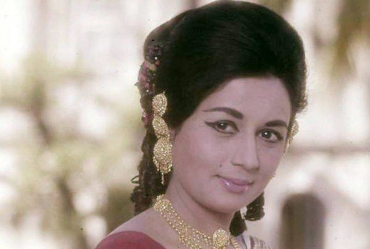 Manoj Kumar Birthday Special Actress Nanda Helped Him Know an Unknown Story
