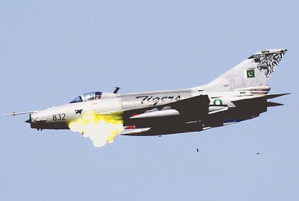 China Built Pakistan Air Force Trainee Jet FT7P Crashed, Two Killed