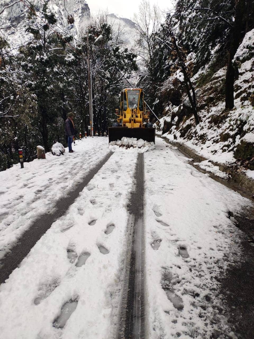 Snow removed from Srinagar-Leh highway in 18 days