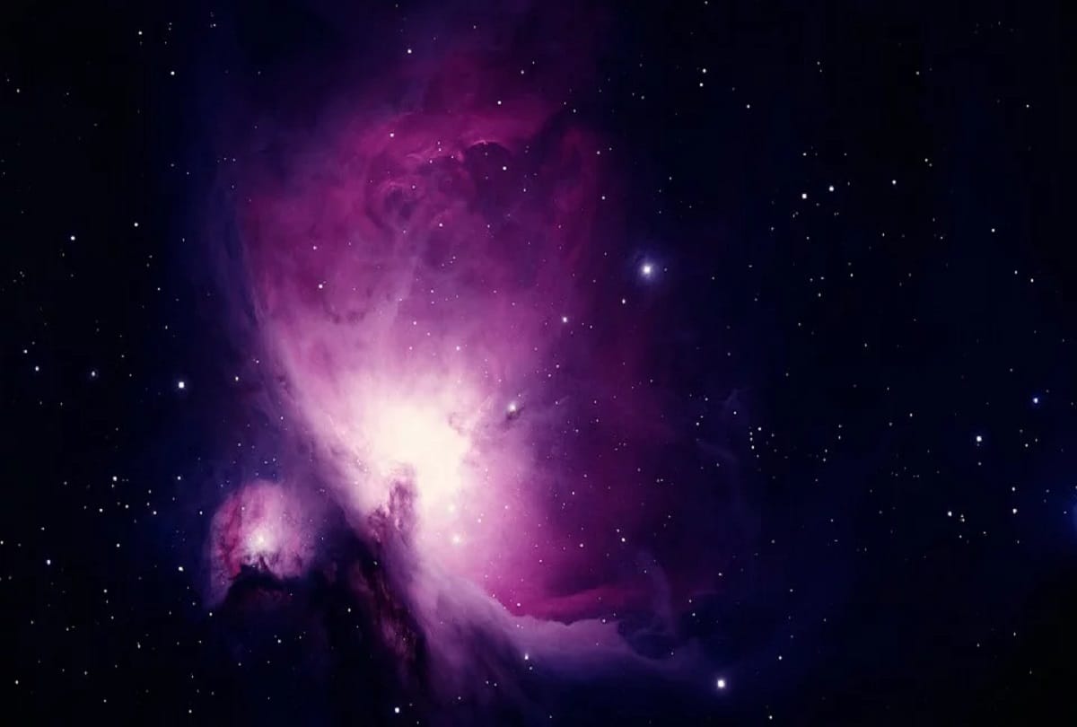 What is visible in distant space definitely does not the right and the real always