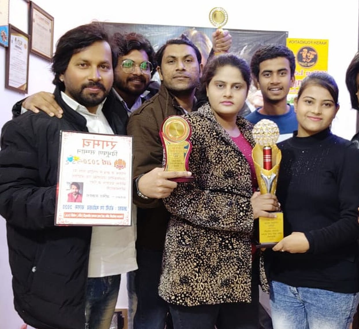 Amit received Theater Vibration Award in Bareilly
