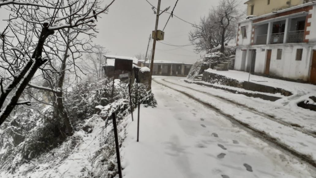 Traffic disrupted on five motorways of Tehri