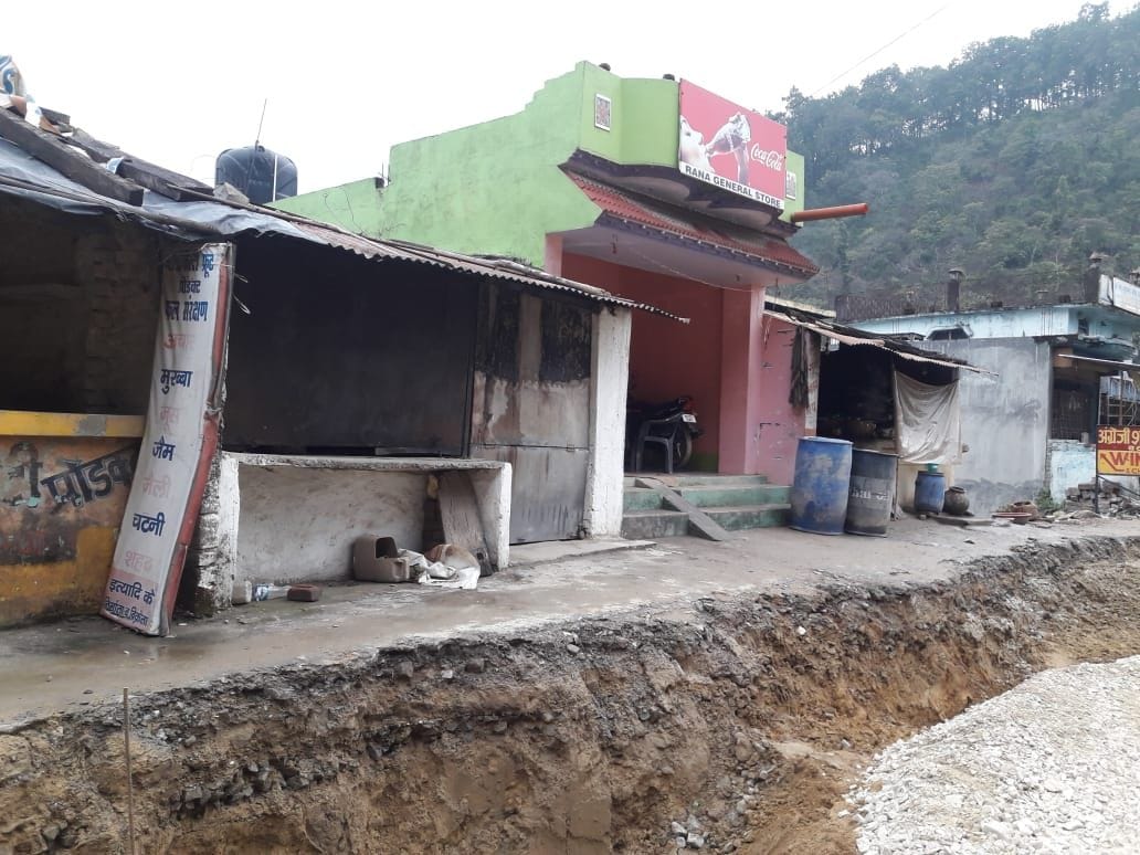 Dry drain construction for dry shopkeepers