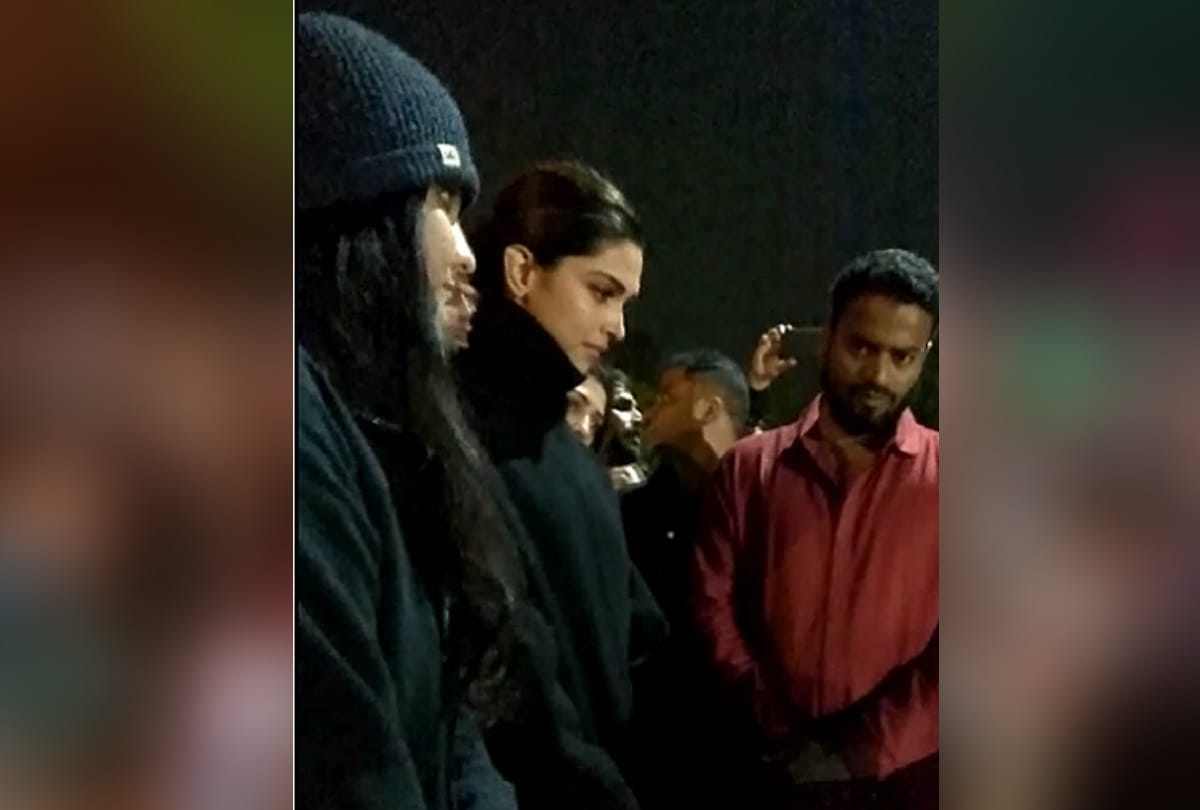 JNU Violence Deepika padukone reach jnu meet injured sad sometime want rahul gandhi as PM