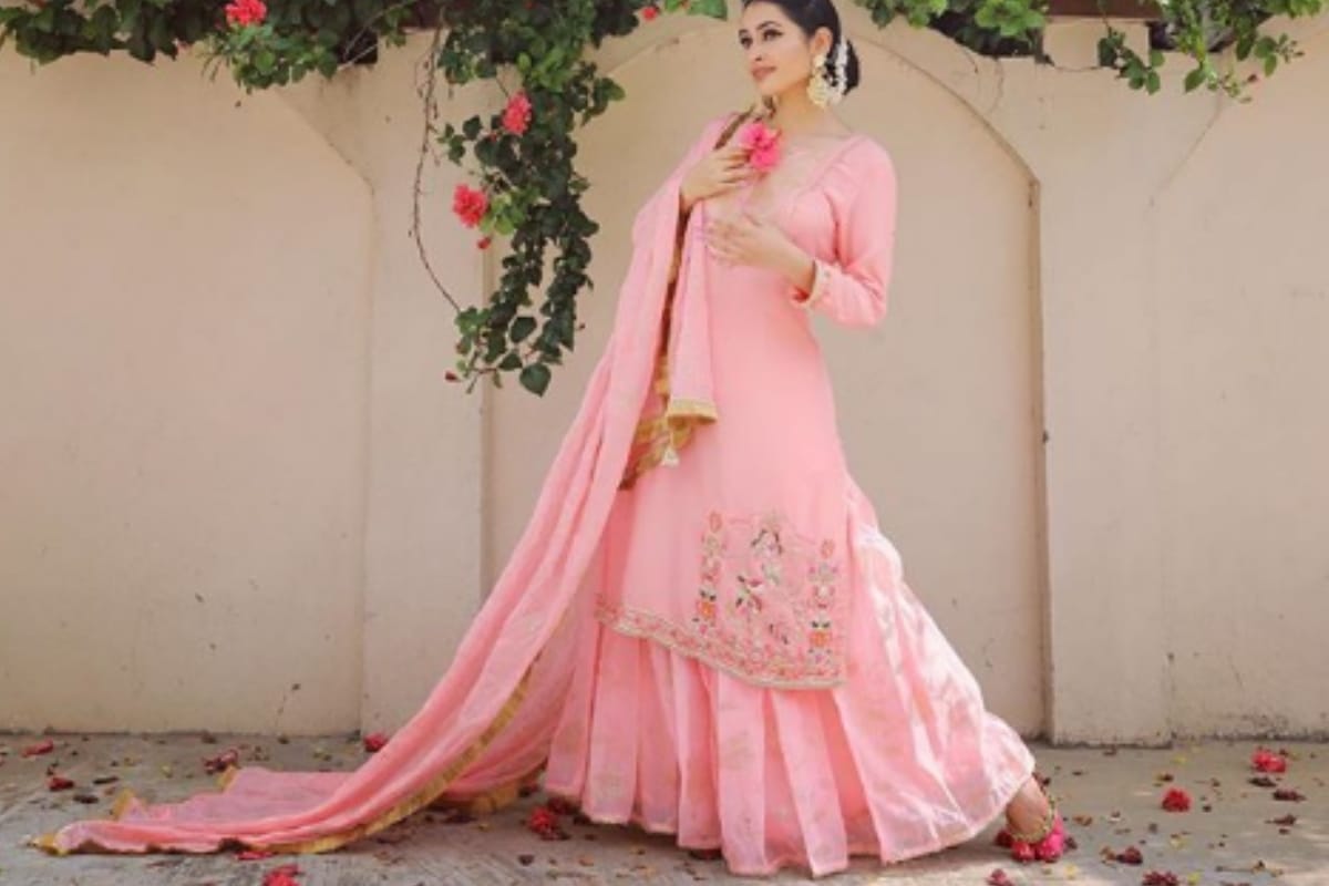 Lohri 2019: women are making designer dresses for lohri celebration