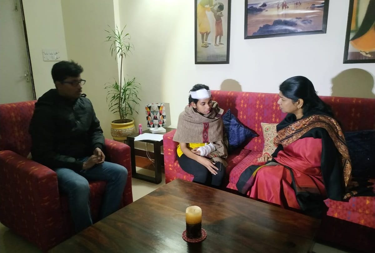 JNU Violence DMK MP Kanimozhi meets JNUSU President Aishe Ghosh in campus in solidarity