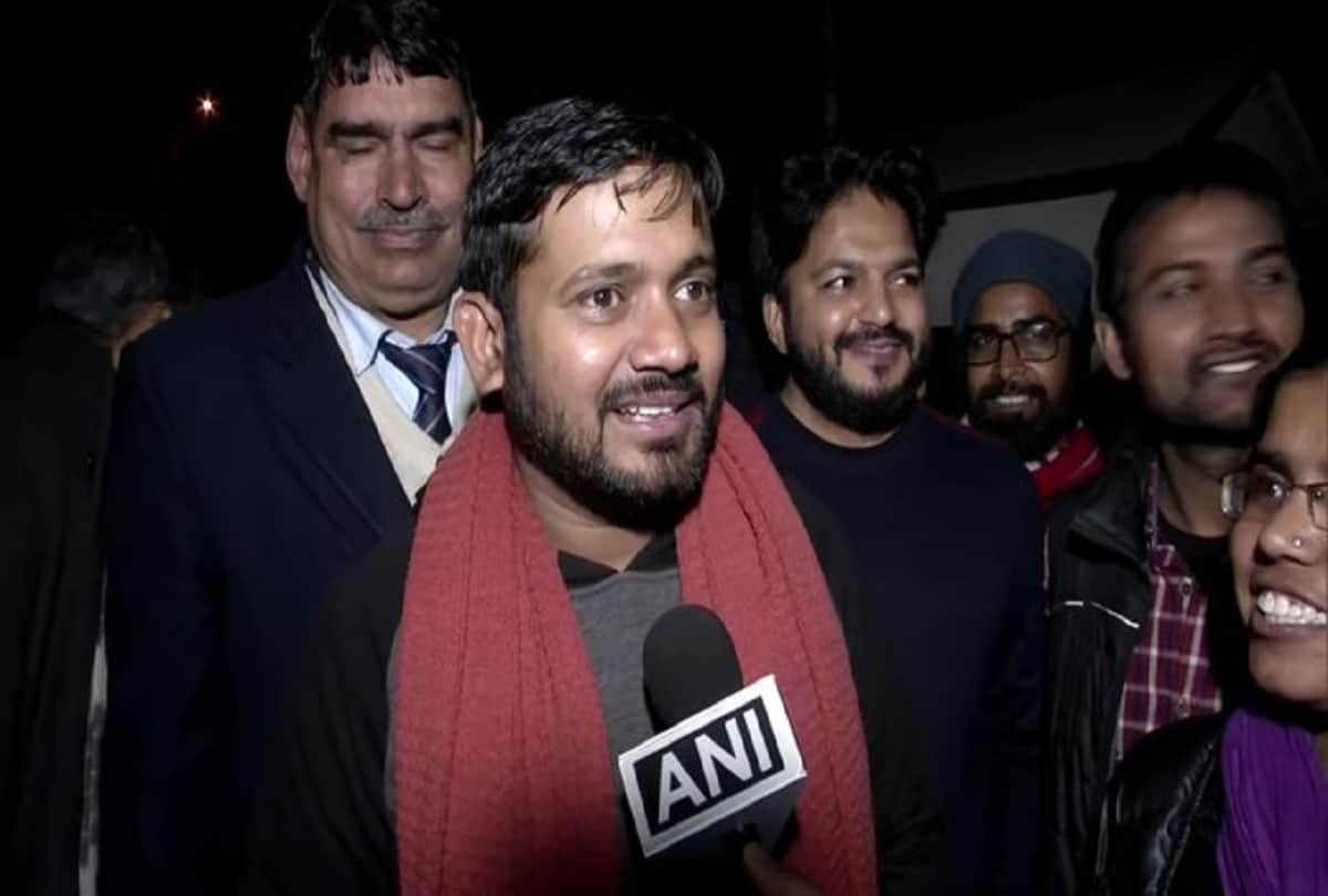 Anurag Kashyap asks Kejriwal over sedition charges on Kanhaiya How much did you sell yourself for