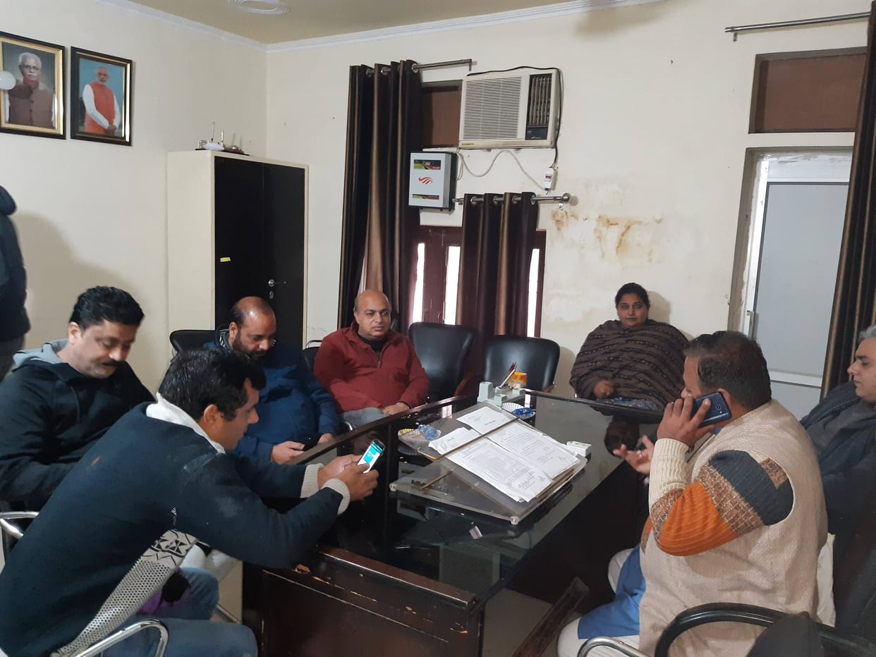 Pradhan called meeting regarding the tender , only rech here7 councilors