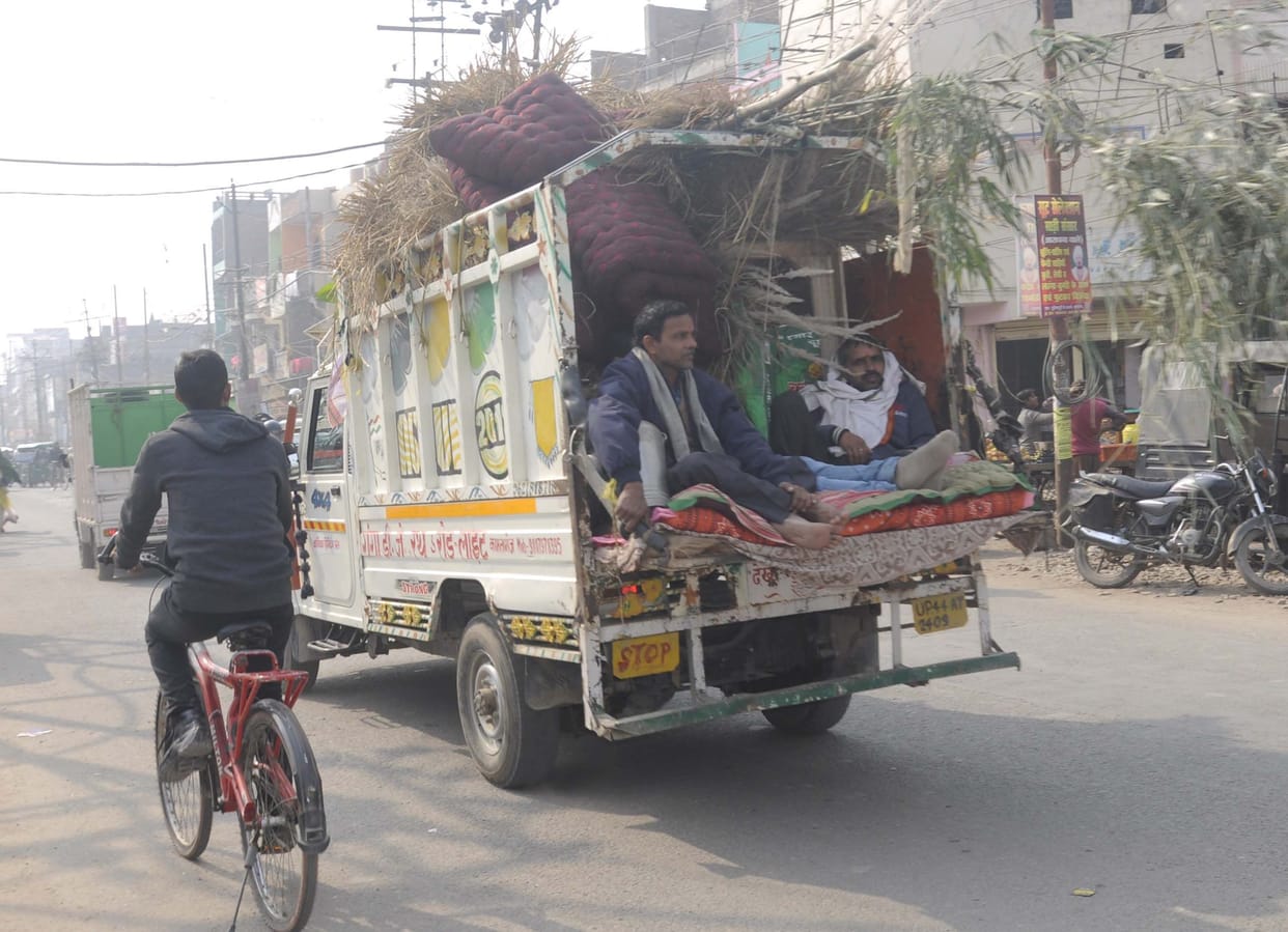 The group of Kalpavis started to leave for Prayag