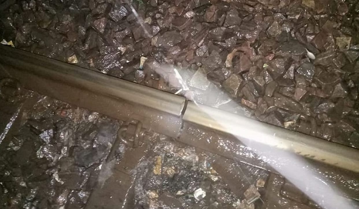 Rail derailed, big accident avoided