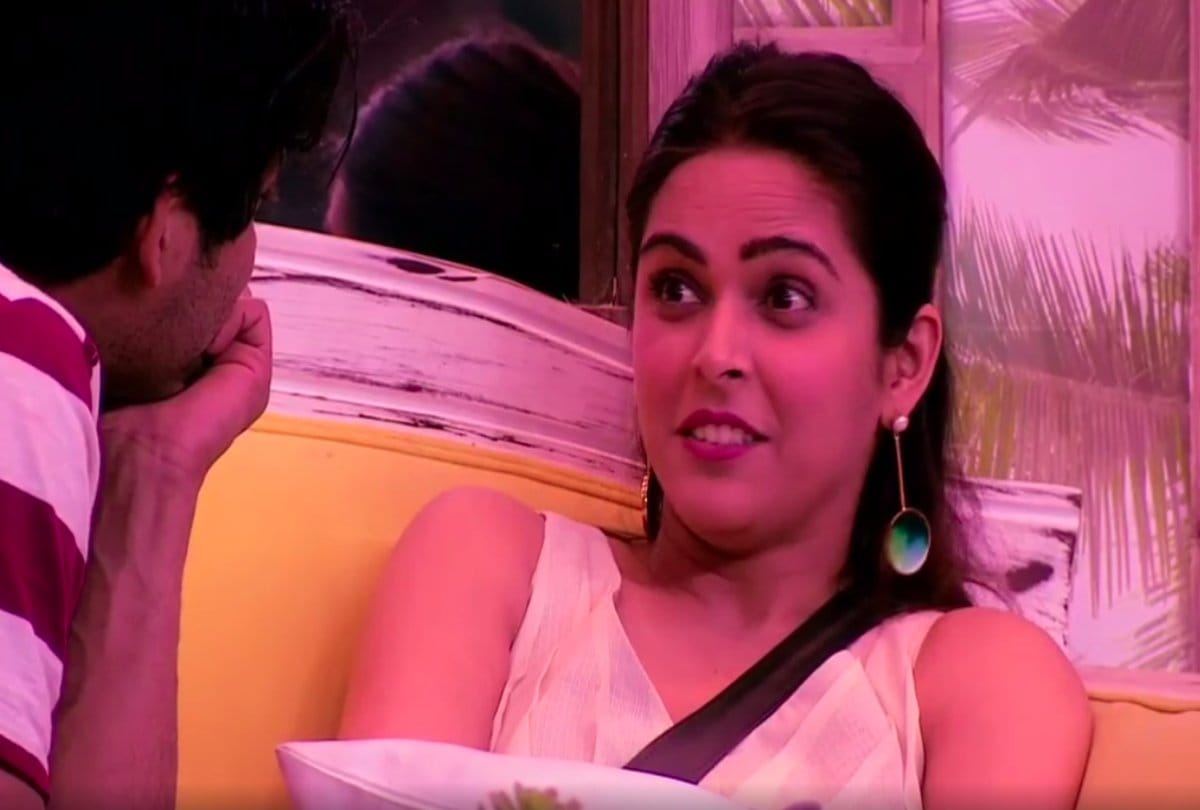 Bigg Boss 13 Madhurima Tuli mother reaction on Siddharth Shukla flirt with Madhurima Tuli