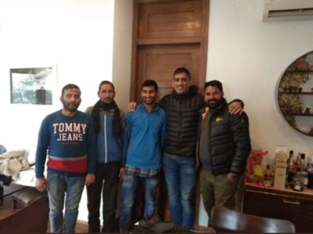 Ms Dhoni in mussoorie with sakshi and ziva fans disappointed