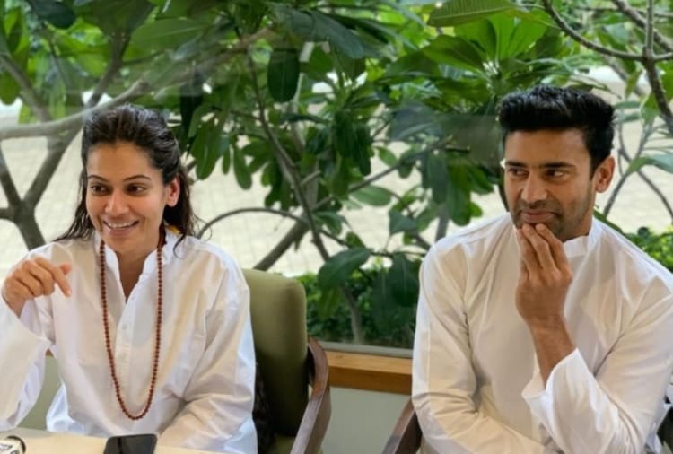 Payal Rohatgi reaction on Deepika Padukone arrival at JNU