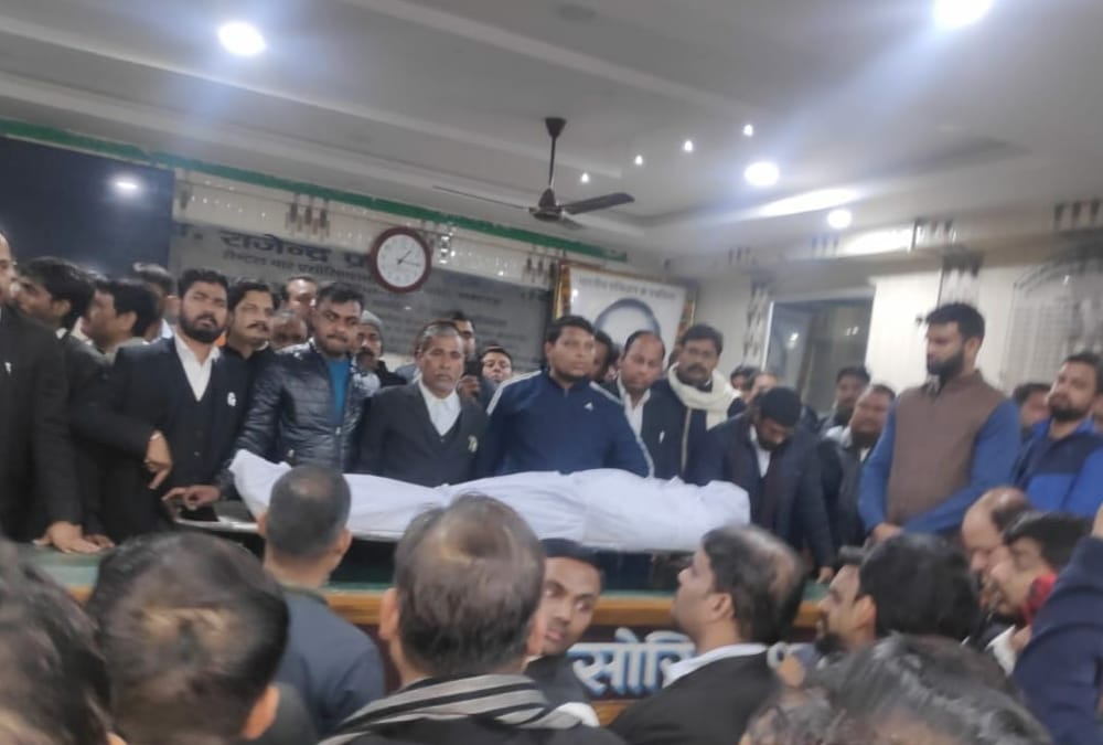 Lawyer Shishir Tripathi murder in Lucknow.
