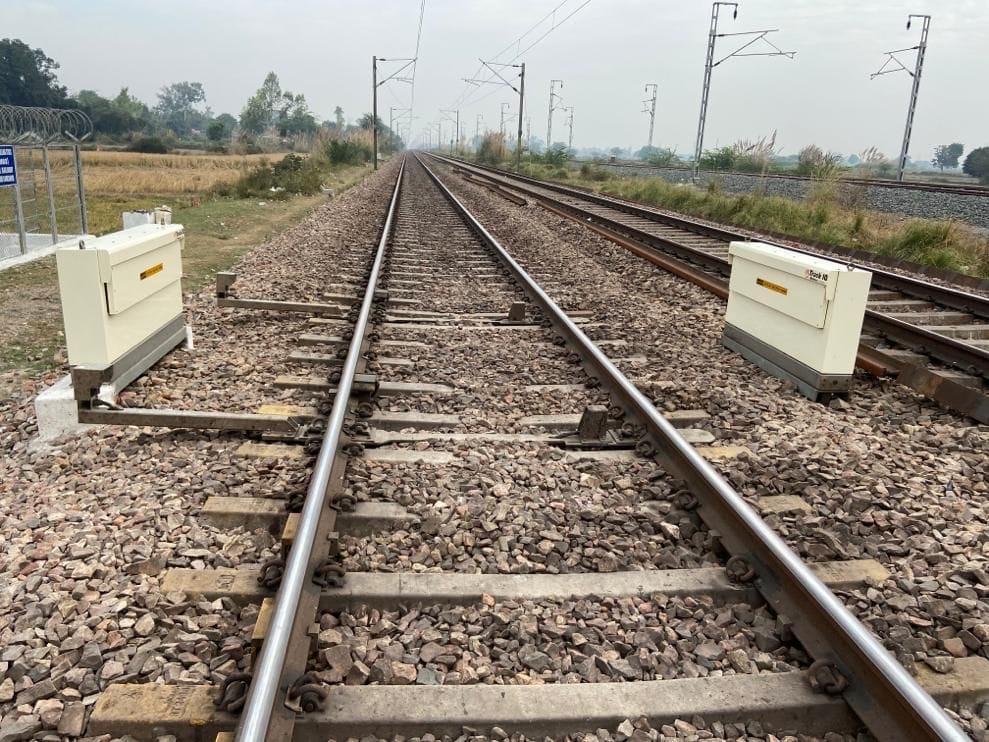 third line work begain between jhansi and karari