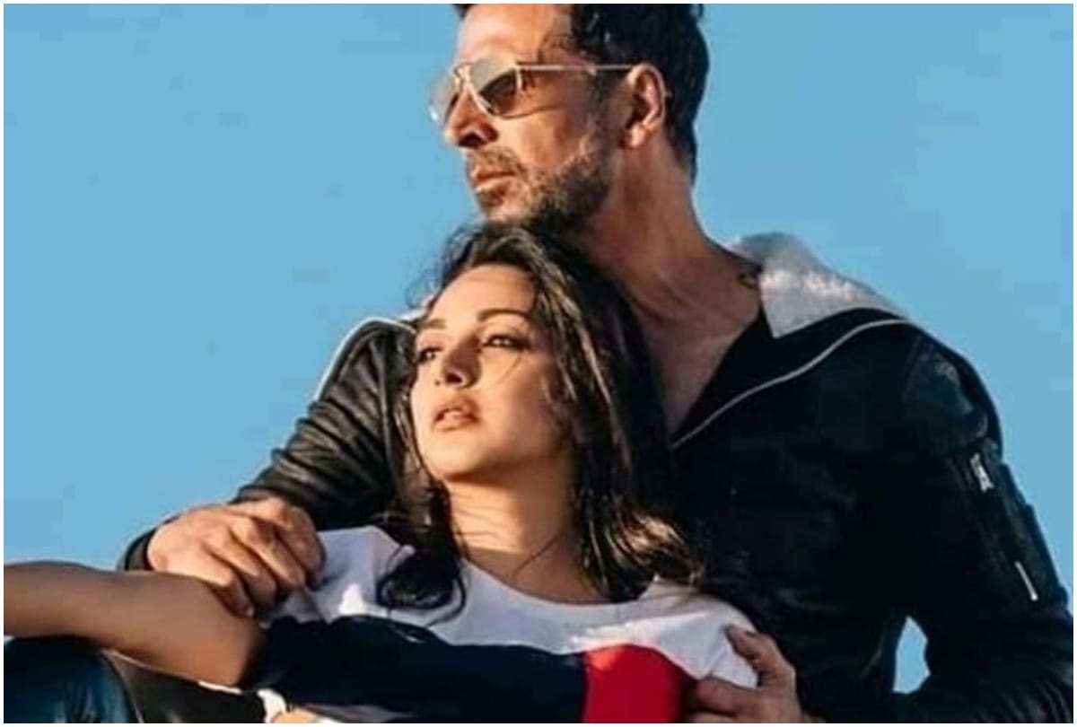 Mrunal Thakur may romance with Akshay Kumar in spy thriller Bell Bottom