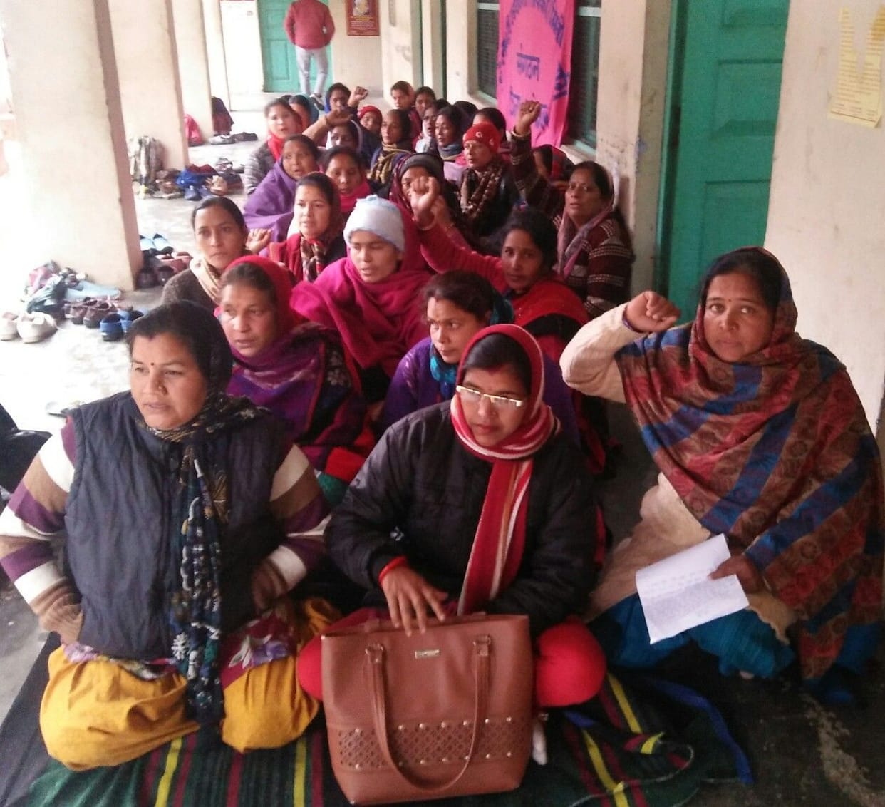 anganbadi workers continue to protest