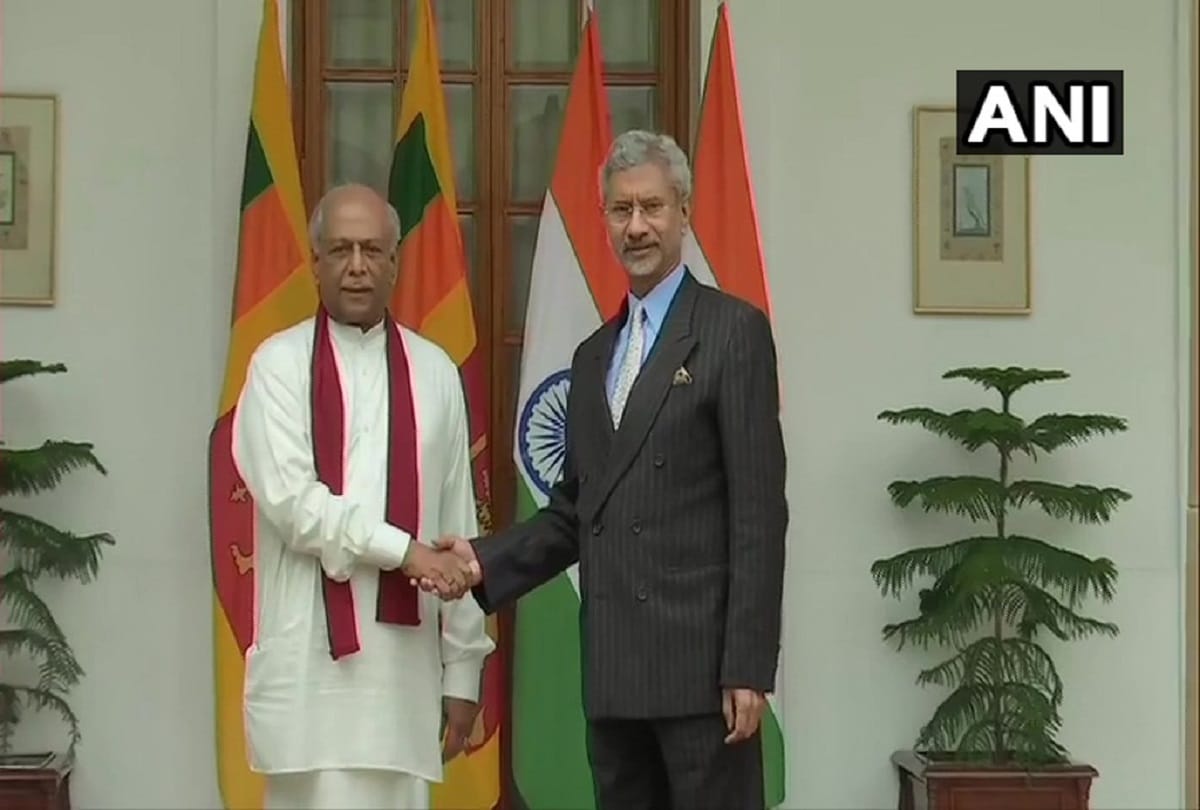 Sri Lanka Minister of Foreign Relations, Dinesh Gunawardena meets Subrahmanyam Jaishankar