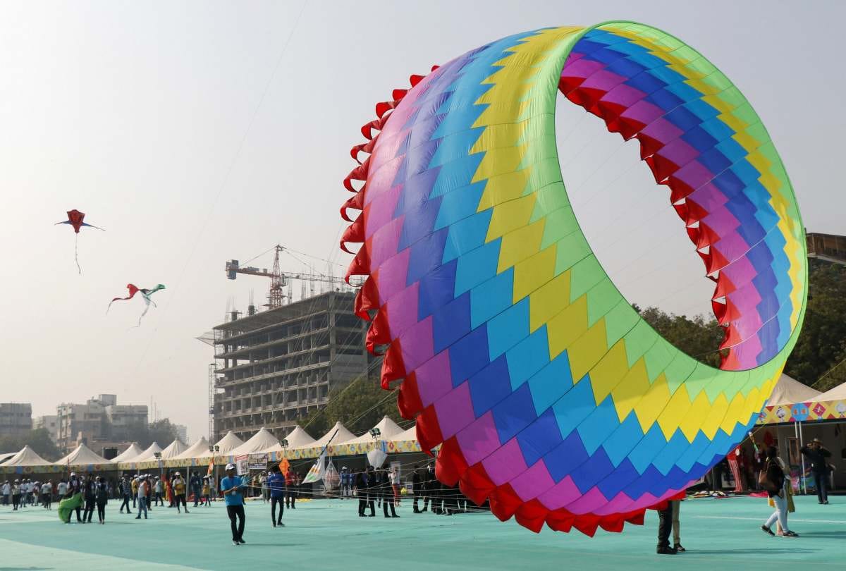 know about famous kite festivals of India in hindi