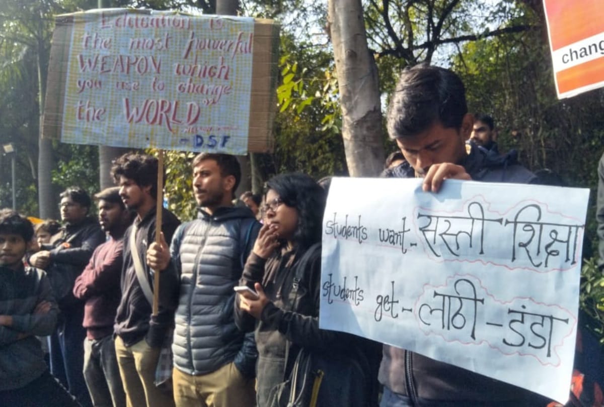 JNU fee hike delhi high court hears jnusu plea lawyer says students submit hiked fee out of fear