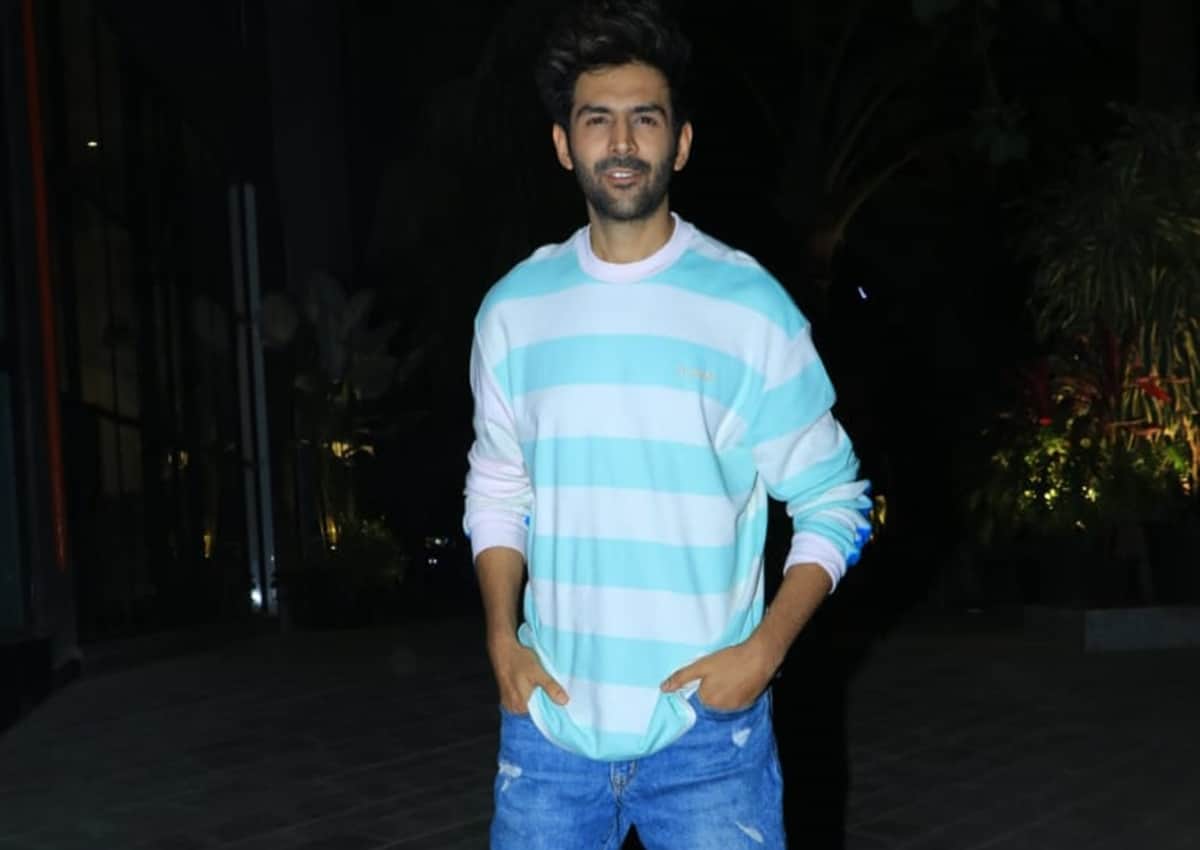 Kartik Aaryan wishes a fan on his first marriage anniversary amit   lockdown