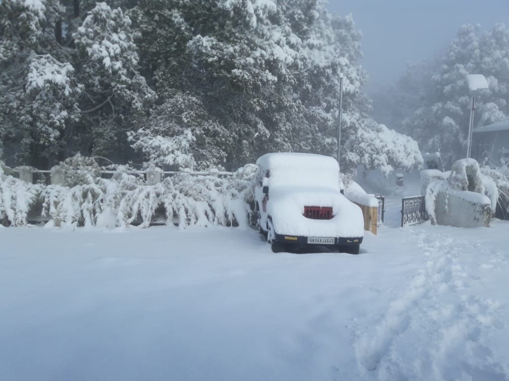 Heavy snowfall disrupts life in the mountains
