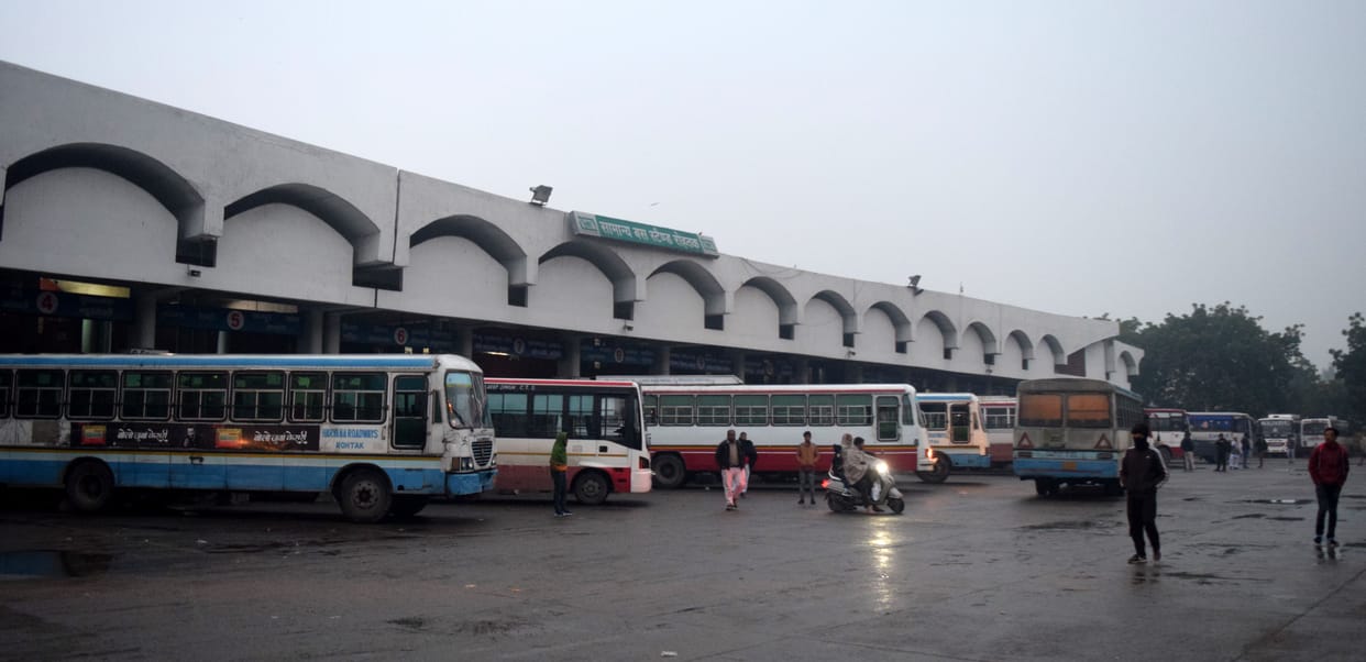 Strictly agitated by the police administration, the aggrieved roadways workers