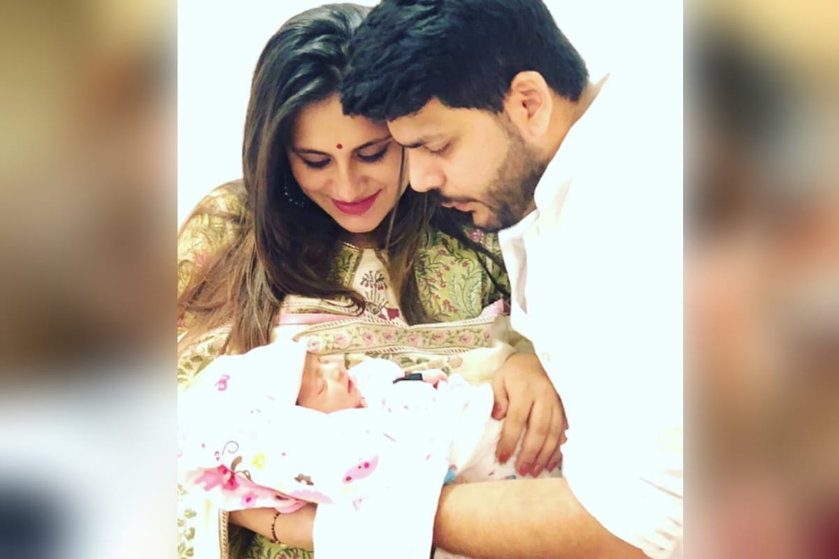 Lohri 2020: newly Parents in Meerut will be celebrated Auspicious Time With child daughter