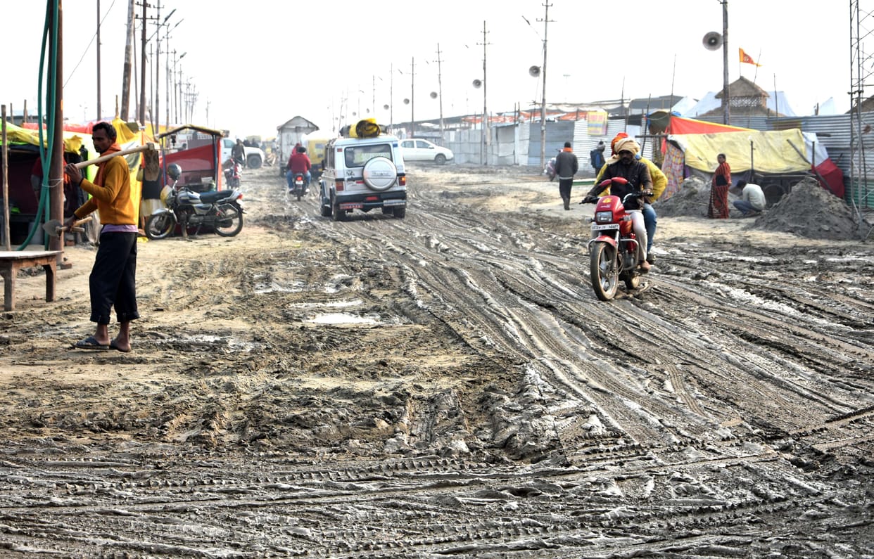 Troubles in Magh Mela, rain, water logging, slippery mud