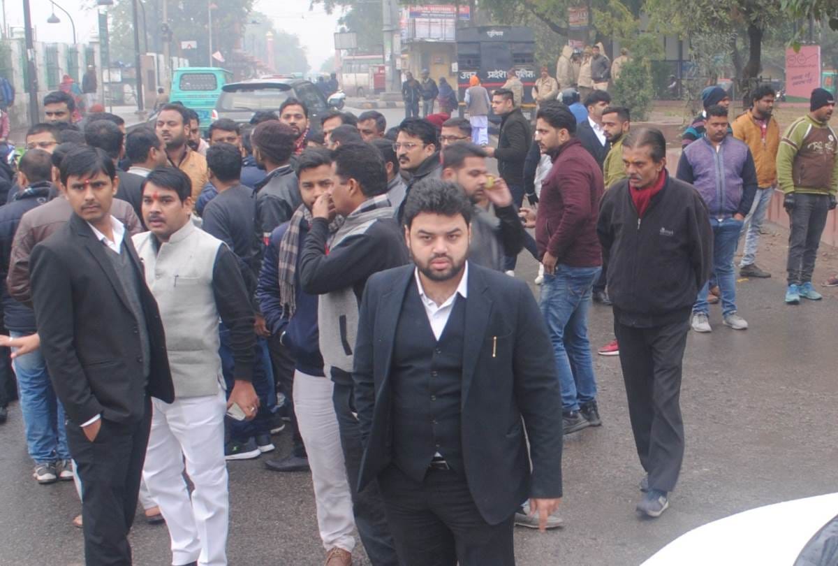 two accused sent to jail in advocate murder case, no clue of others